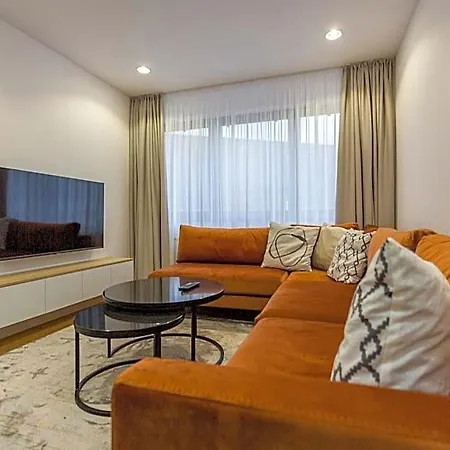 Phoenix Hotel 4*
